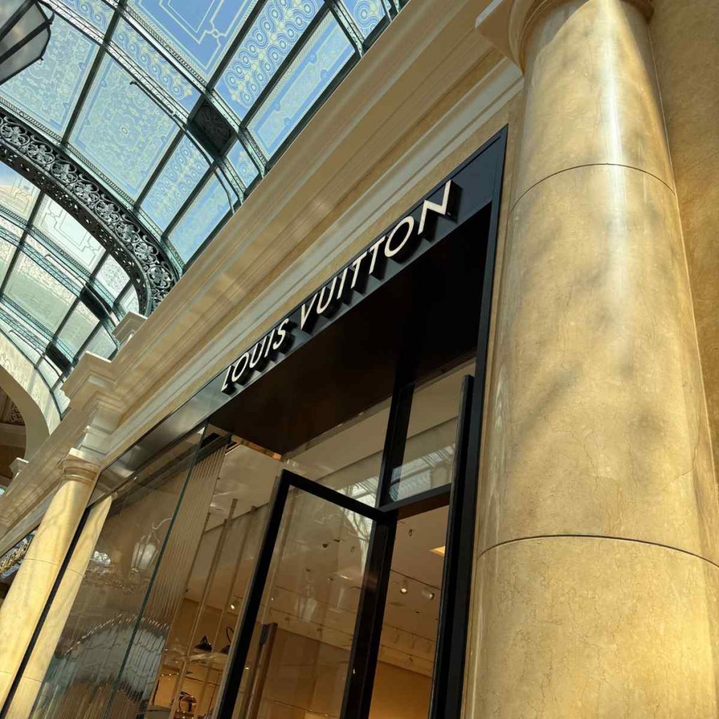 Façade de la boutique Louis Vuitton au Bellagio Las Vegas.