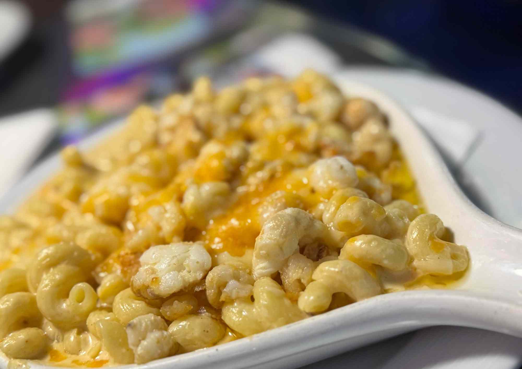 Peppermill Las Vegas menu – mac and cheese aux homard gratiné en plat chaud