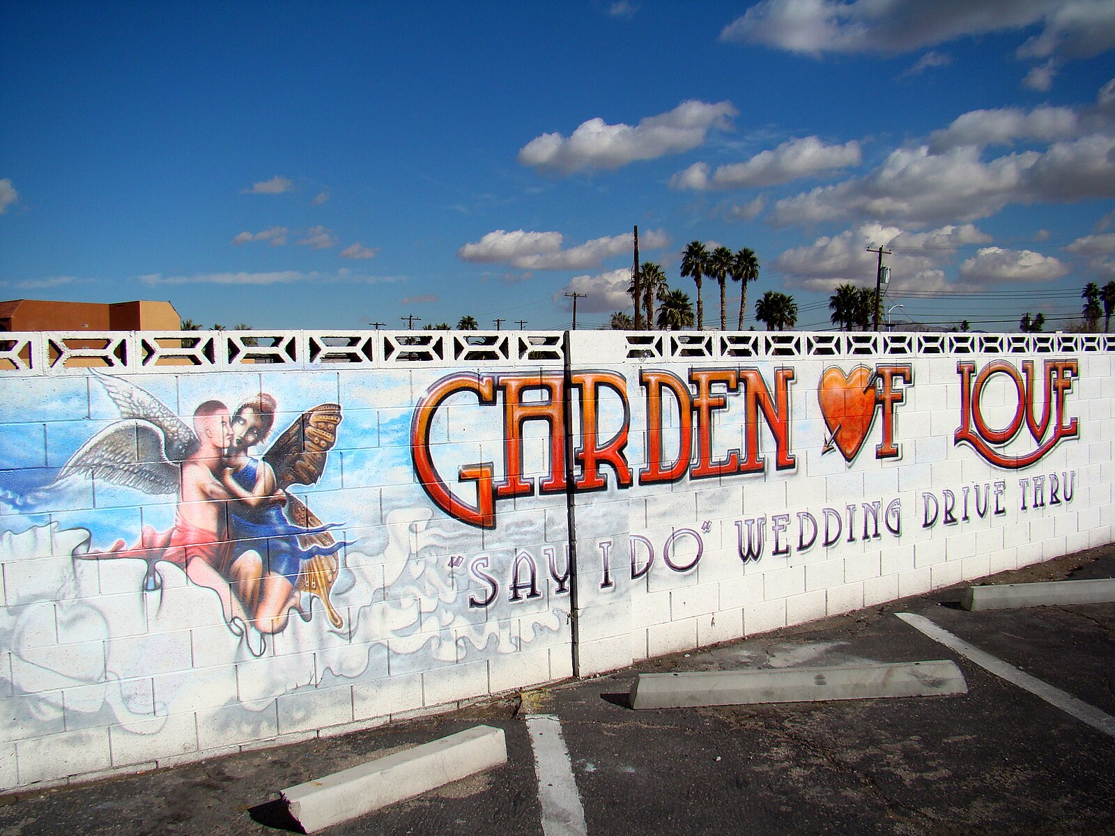 Garden of Love mural wedding drive-thru on Las Vegas Blvd (1431)
