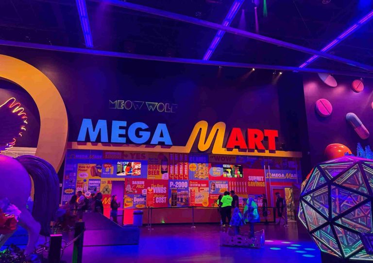 façade Mega Mart de Meow Wolf à AREA15 Las Vegas