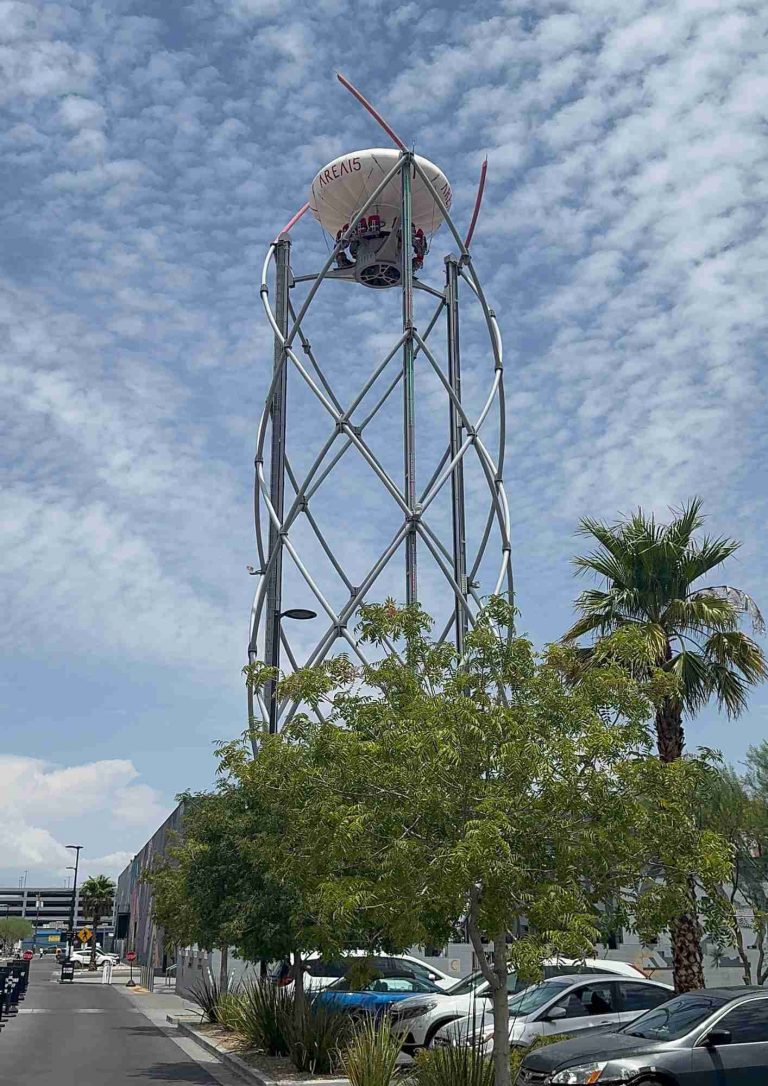 tour LIFTOFF à AREA15 Las Vegas vue depuis le parking